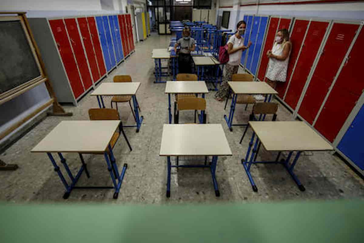 Scuola, esperta Cts: "Urla in classe aumentano spargimento goccioline"
