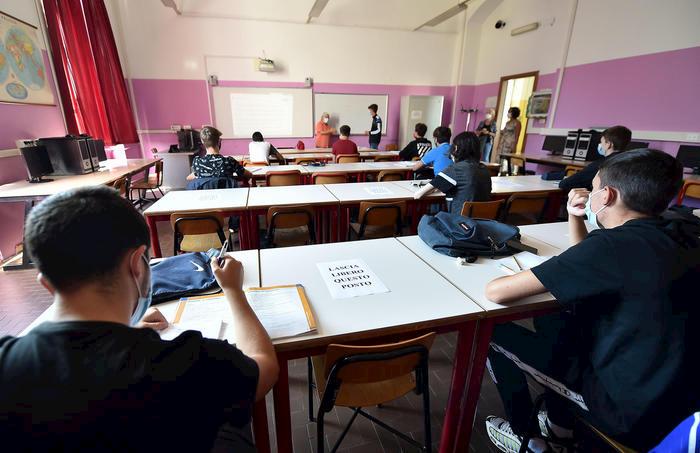 Scuola, lettera dei presidi al ministro Azzolina. "Ecco le nostre 10 priorità"