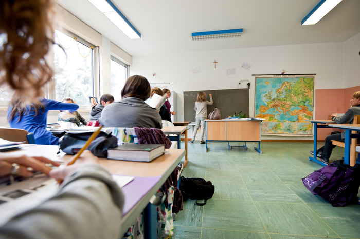 Scuola, positivi 13mila tra prof e operatori