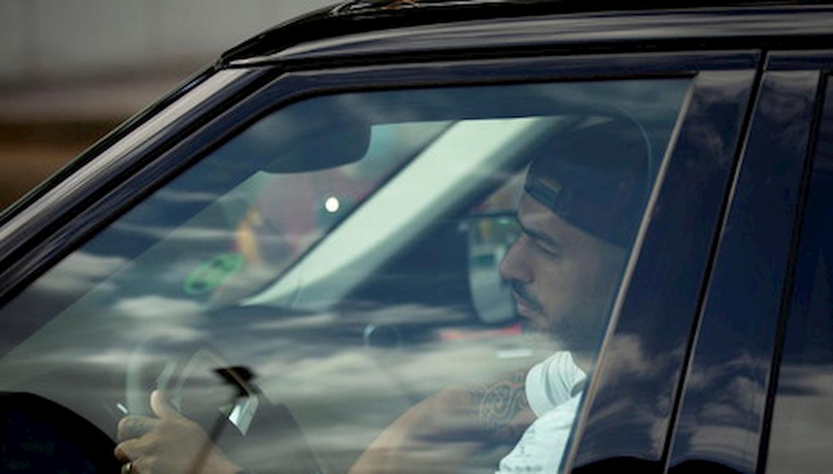 Suarez lascia il Barcellona in lacrime per trasferirsi Atletico