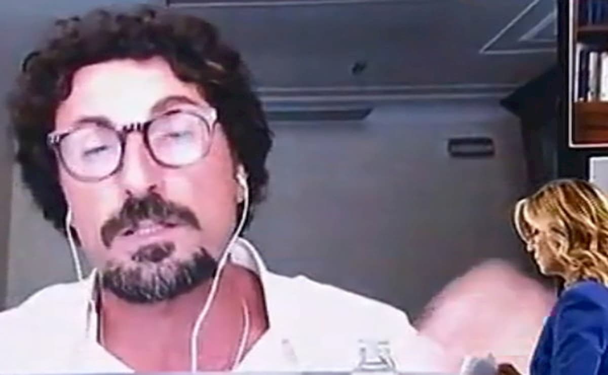 Danilo Toninelli, la gaffe a L'Aria che Tira