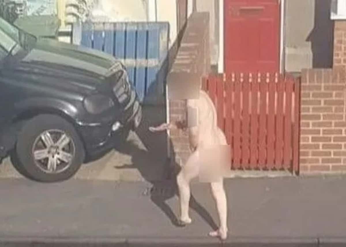 Grimsby, nudo e sanguinante entra in un negozio