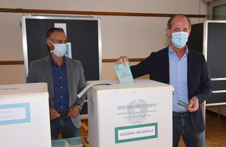 Elezioni, la lezione del voto: Governo blindato, M5s allo sbando. Nella foto: il trionfatore Luca Zaia