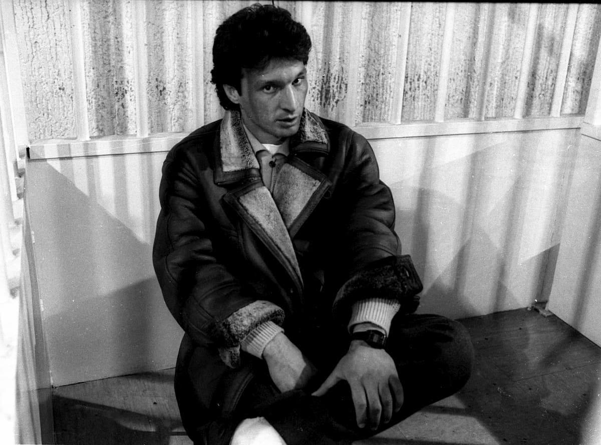 Preso Johnny lo Zingaro: si nascondeva in un ovile. Agli agenti ha detto: "La fuga è sempre per amore"