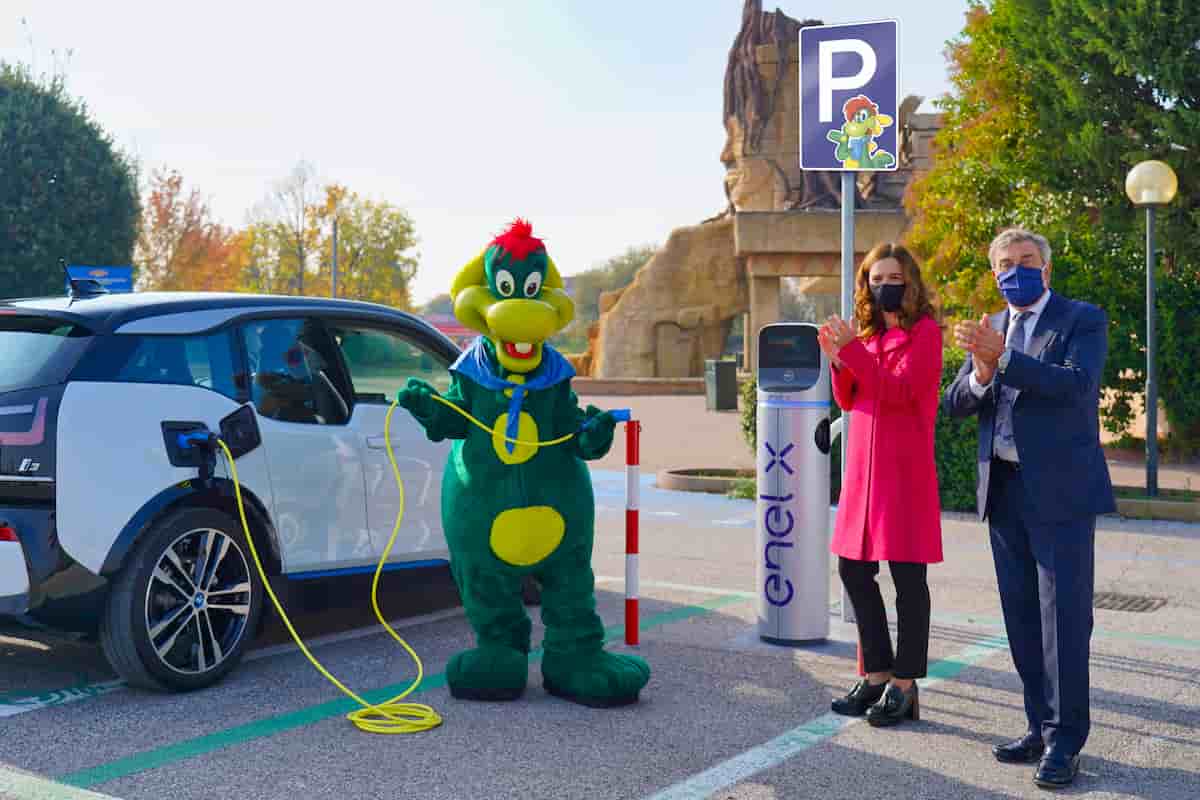 Gardaland: nuove colonnine Enel X per la ricarica di auto elettriche nel Parco