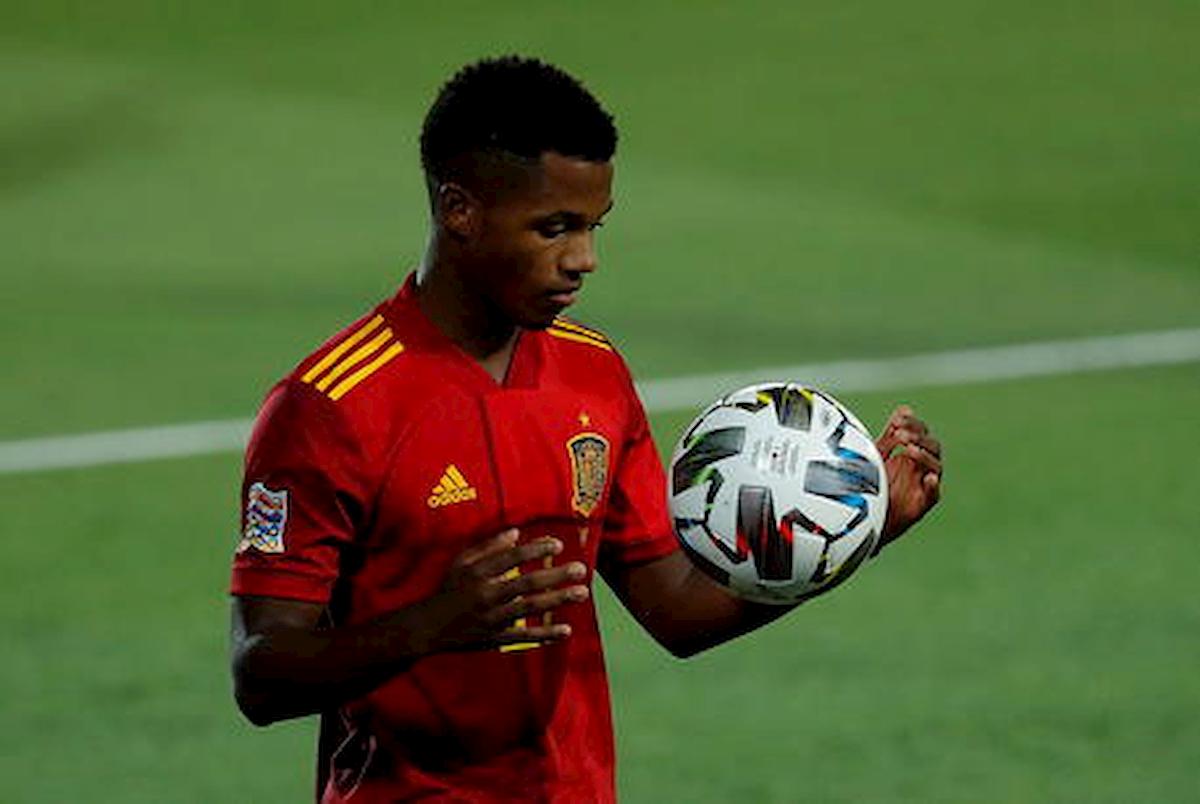 "Ansu Fati ambulante nero", Barcellona denuncia il giornalista Salvador Sostres razzismo