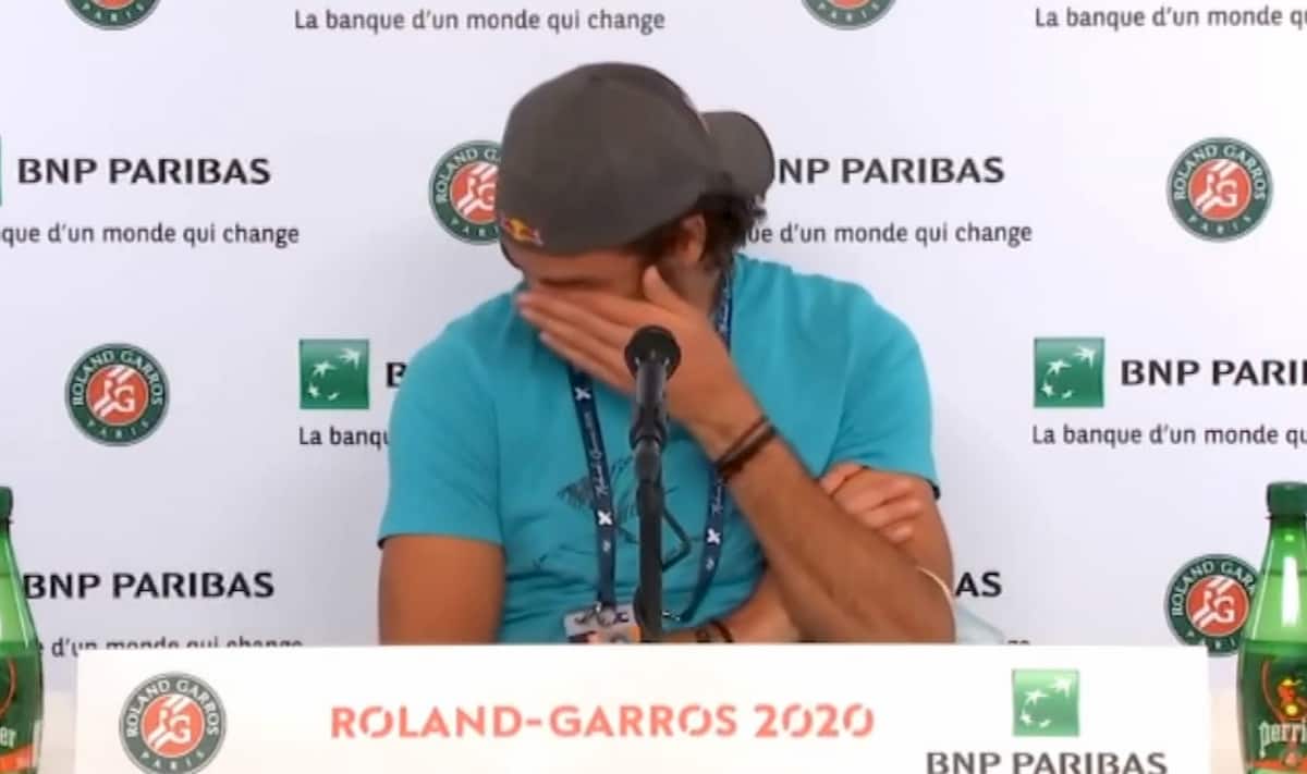 Berrettini interrotto in conferenza impreca: "Tacci vostra..."