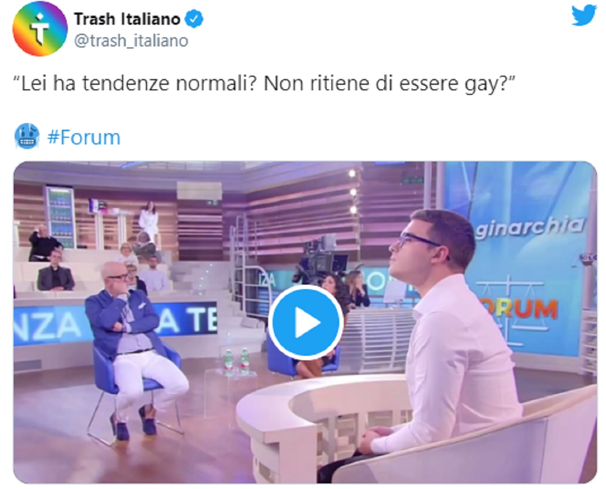 Forum e la frase del giudice a un 16enne: "Ha tendenze normali? Non ritiene di essere gay?"