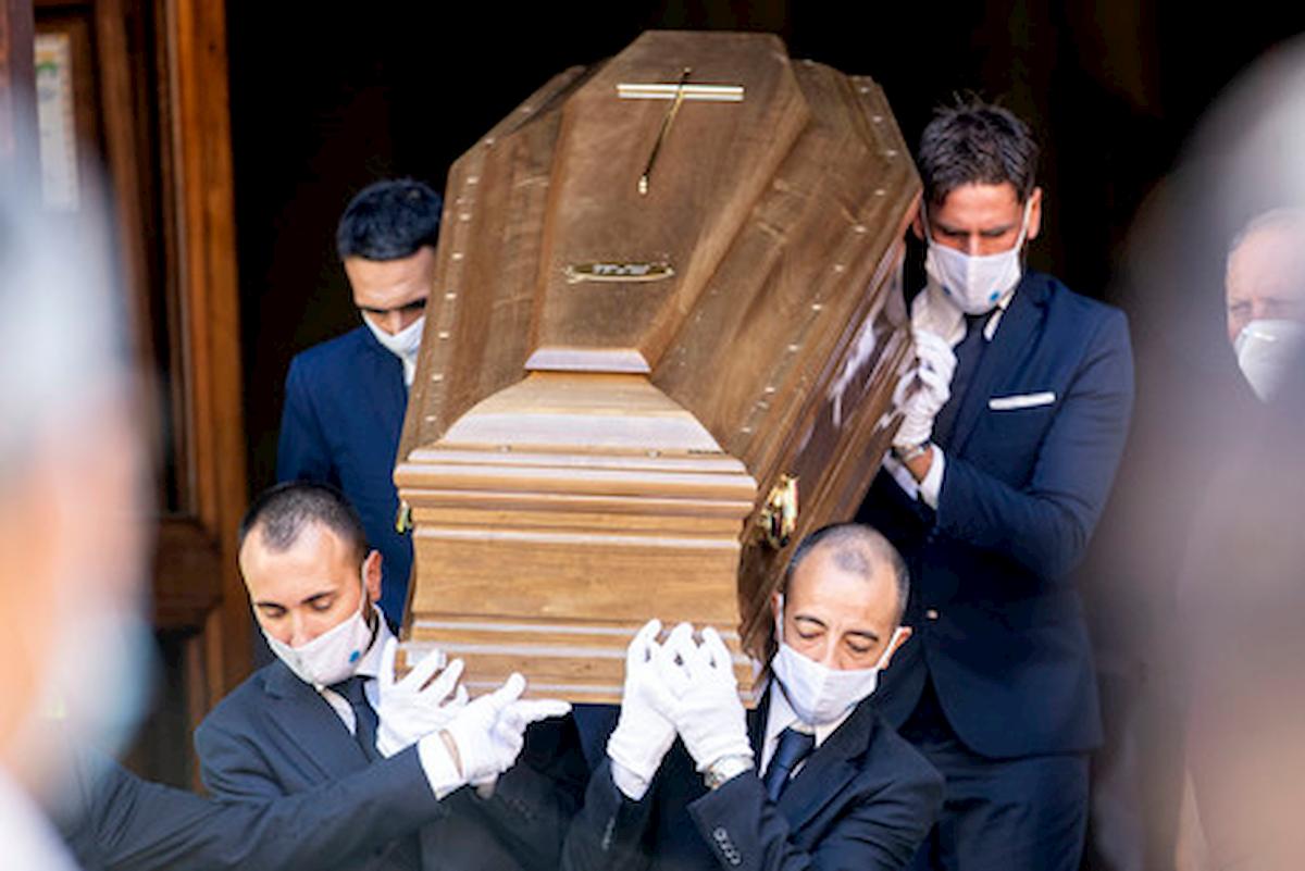 Ercolano, Ciro Di Giovanni: assembramenti e fumogeni funerale dell'ultrà. Carabinieri identificano partecipanti