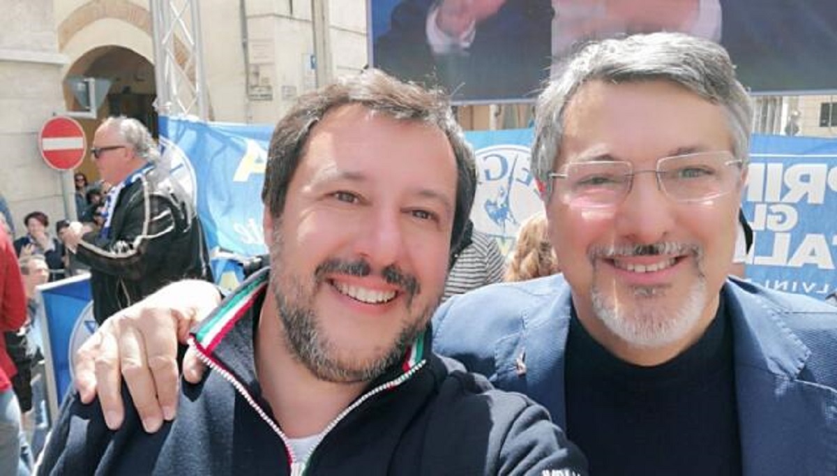 Luigi Icardi, l'assessore alla sanità in viaggio di nozze: "Fanno tutti smart working..."