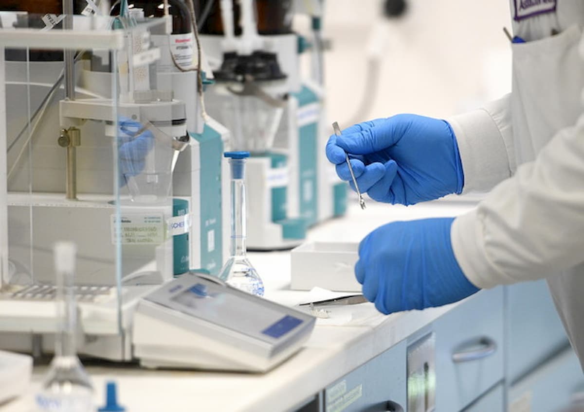 La virologa cinese Li-Meng Yan: "Il coronavirus è artificiale. Nessuno sta dicendo la verità"