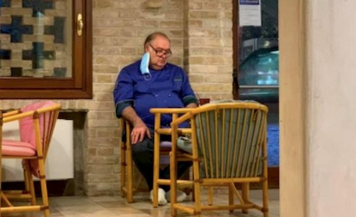 Nuovo Dpcm, la foto virale della figlia del ristoratore: "Questo è mio padre, gli avete dato mazzata finale"