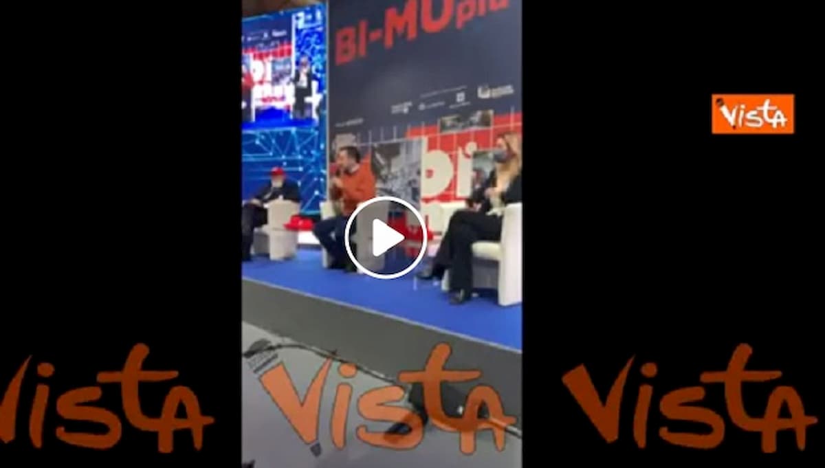 Matteo Salvini contro il lockdown a Natale: "Chi lo dice commette un crimine" VIDEO