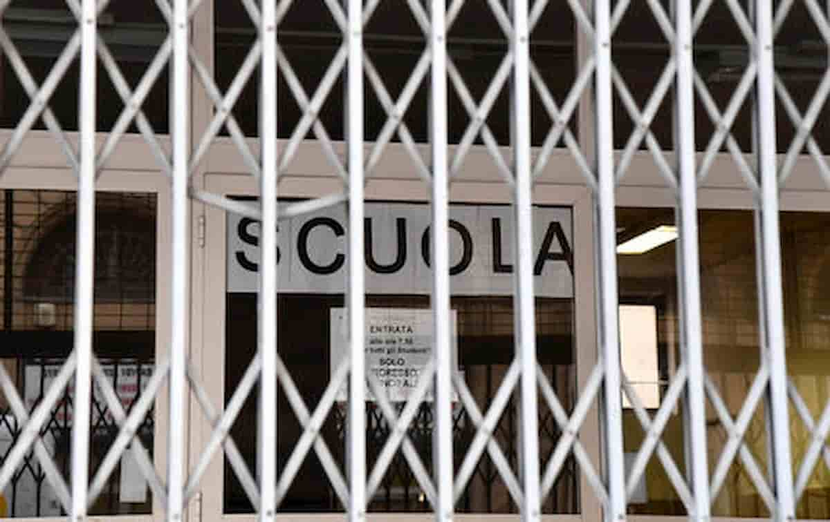 Scuola chiusa: 45mila euro (almeno) in meno negli stipendi dei futuri lavoratori