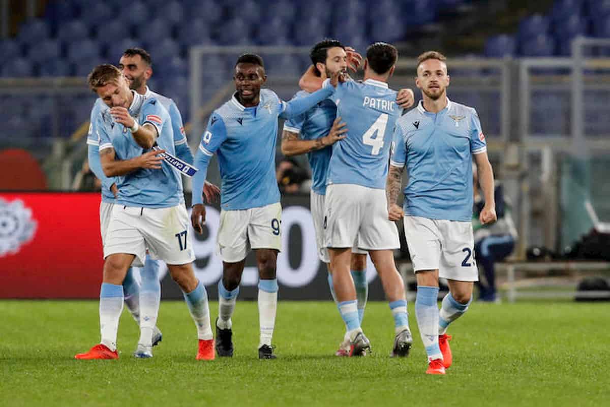 Positivi alla Lazio. La Asl: "Non ci hanno detto chi e quanti". Chi controlla la quarantena?