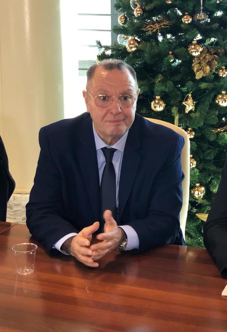 Calabria umiliata dai commissari Sanità: senza piano, mascherine inutili. Nella foto Saverio Cotticelli