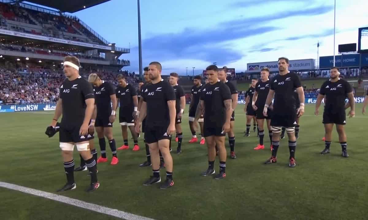 Rugby omaggio All Blacks Maradona