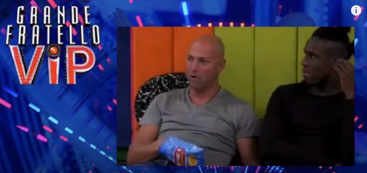 Stefano Bettarini bestemmia? VIDEO Appena entrato già rischia la squalifica