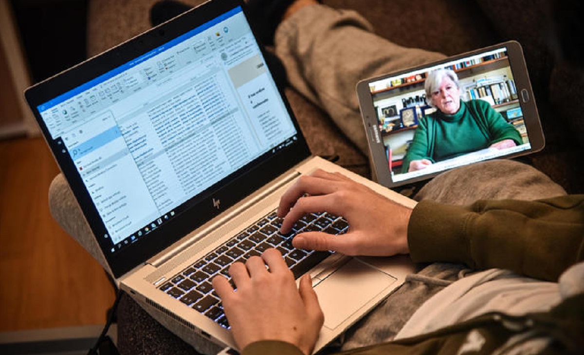 Bonus pc, tablet e internet: voucher fino a 500 euro. Chi può averlo e come