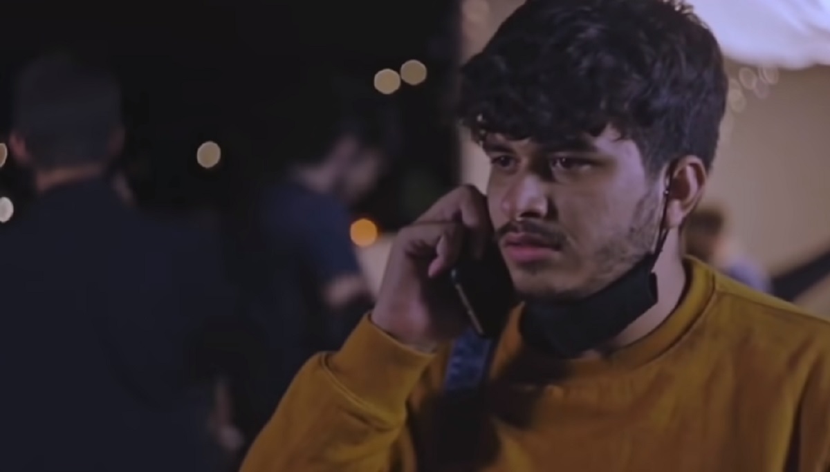 Spot Covid delle Isole Canarie per i giovani: ecco come si porta il virus in casa VIDEO