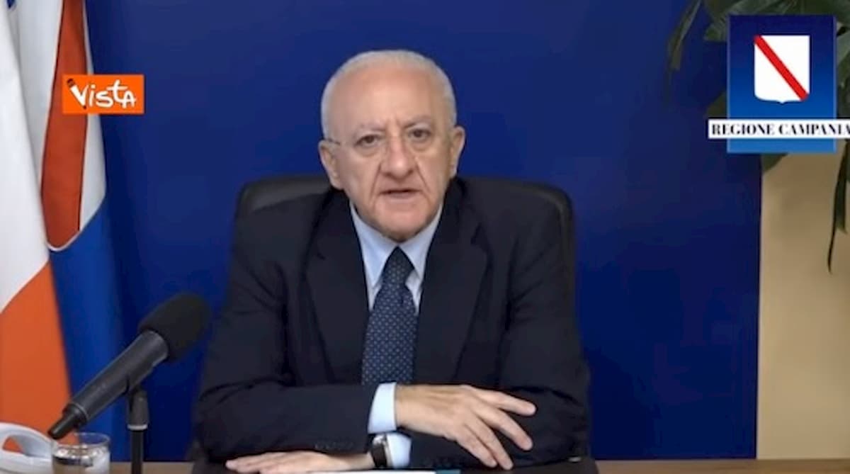 Scuola, ordinanza Regione Campania bocciata dal Tar: nelle scuole superiori in Campania si torna entro 1 febbraio