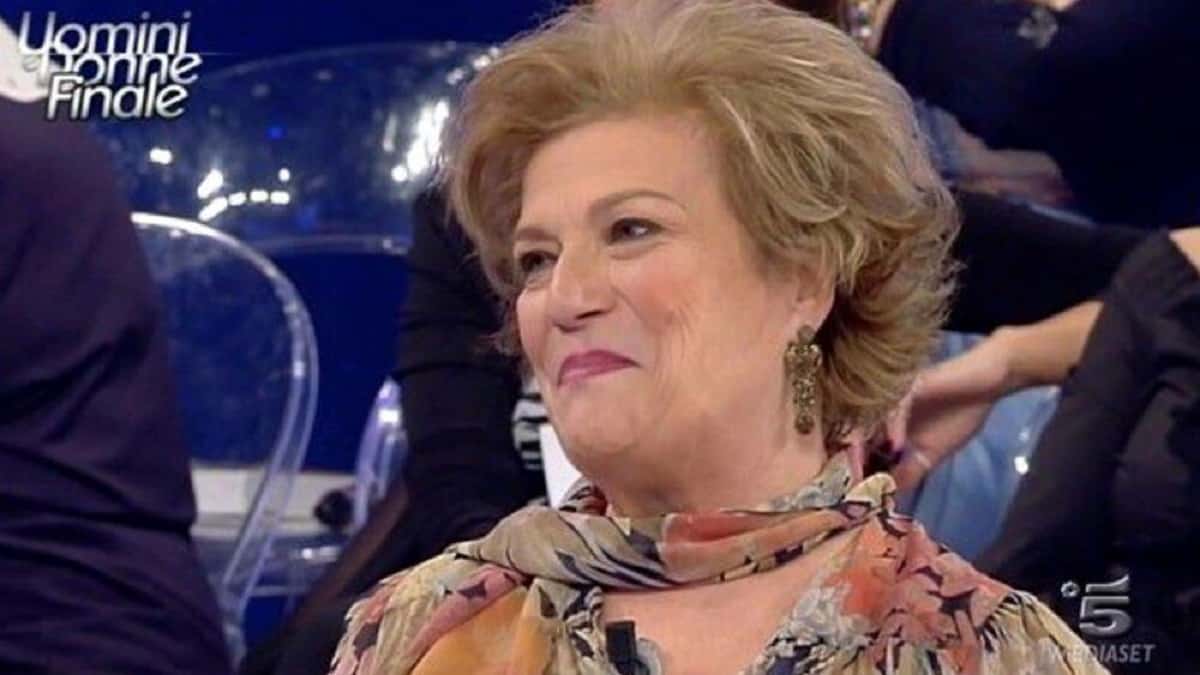 Uomini e Donne, è morta di Covid Maria S. ex "dama" del Trono Over. L'annuncio di Anna Tedesco