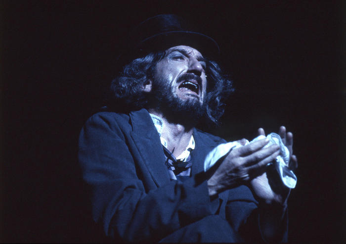 Gigi Proietti, i sonetti di Montesano, Favino e Anna Foglietta per ricordare il Maestro