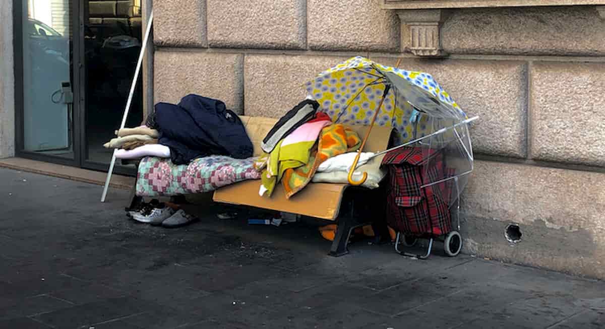 Clochard viola lockdown, multa abbonata