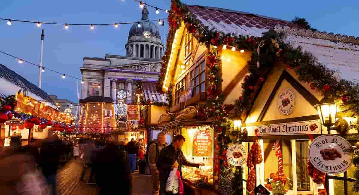 Lockdown Germania dal 16 dicembre: Merkel chiude tutto per un mese, qui con gli stessi numeri si fa shopping