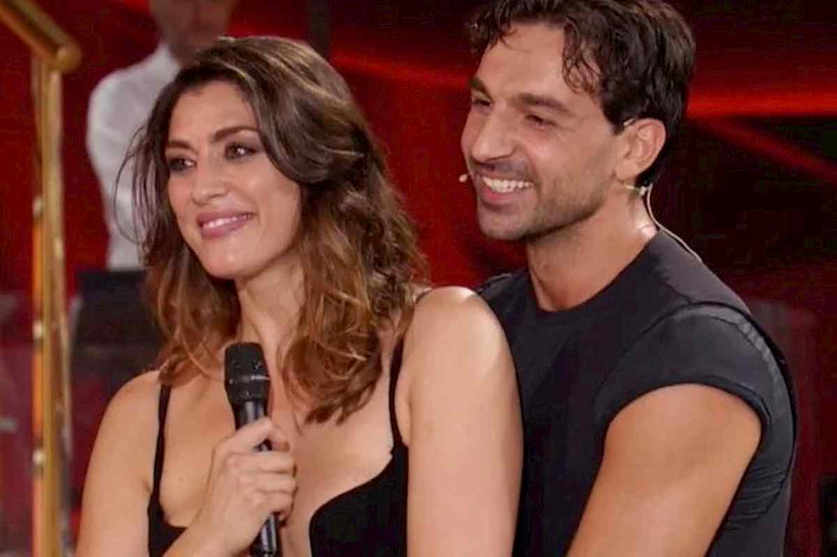 Elisa Isoardi e Raimondo Todaro dopo Ballando: "Ci sentiamo al telefono tutti i giorni"