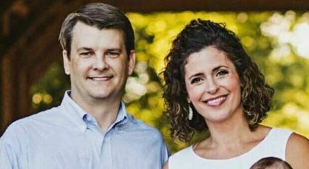 Luke Letlow, il primo deputato Usa a morire di Covid. Repubblicano appena eletto, 41 anni, stava bene