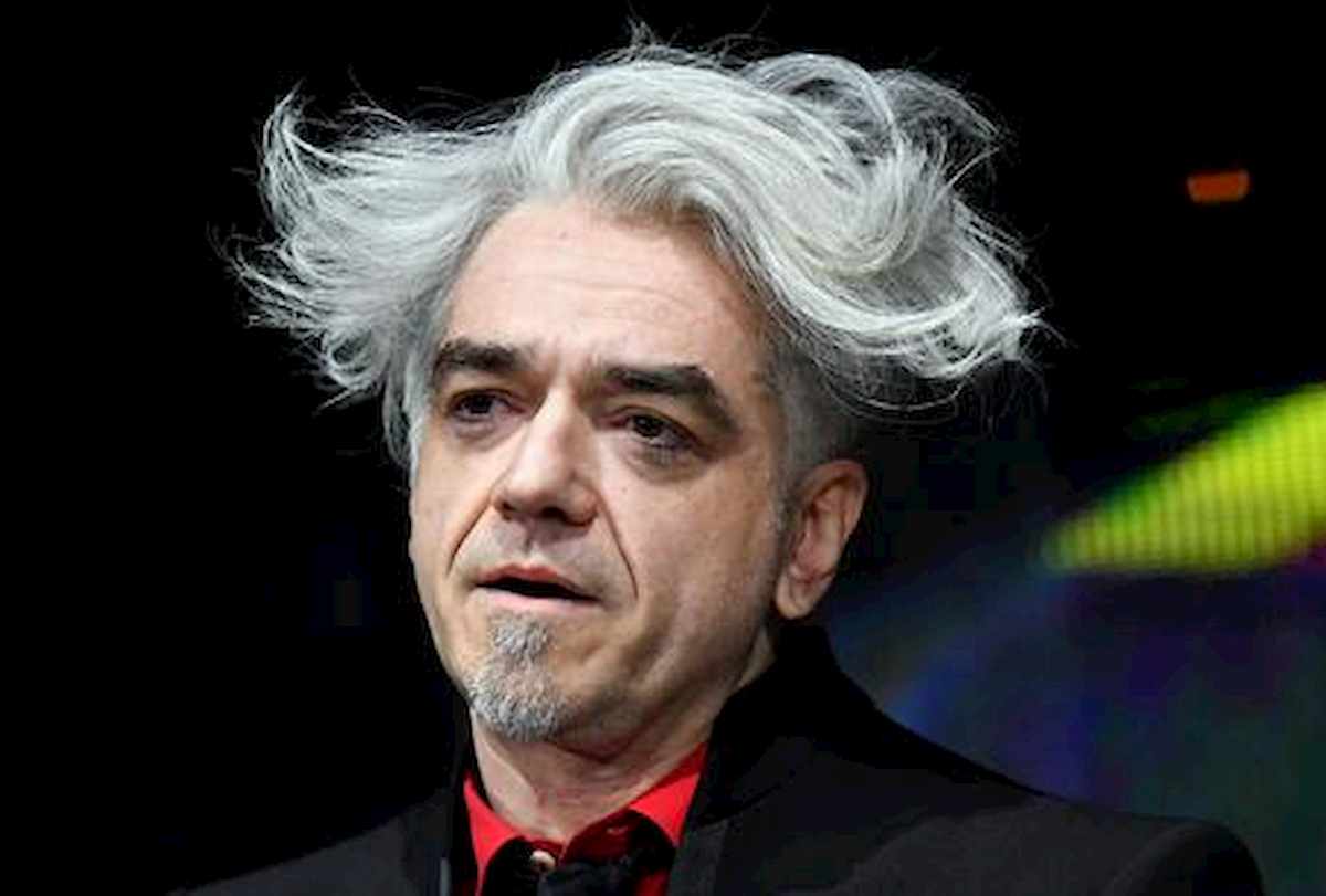 Morgan e la nuova canzone Ano: "E' un brano di genere... assurdo. Ma curiosamente interessante"