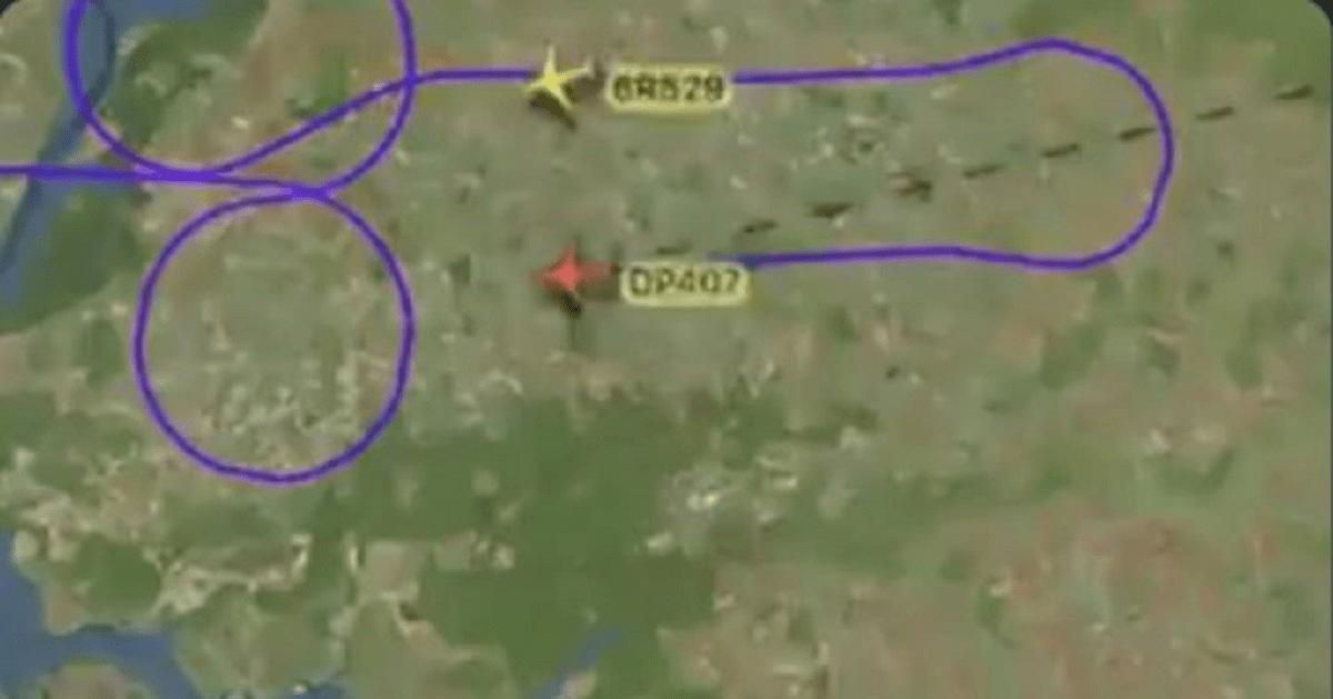 pene gigante da aereo