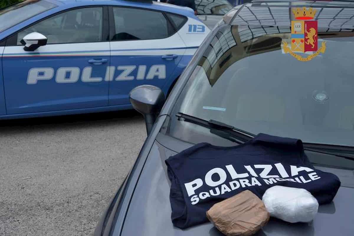 4 poliziotti Torino