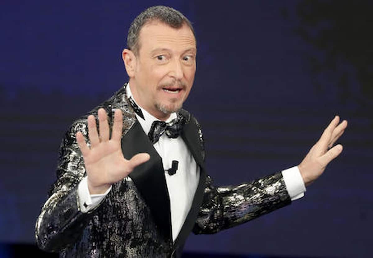 Amadeus non lascia il festival di Sanremo. Si rimetterà alle decisioni della Rai e del Cts