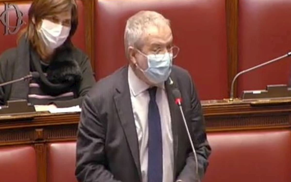 Claudio Borghi contro Conte