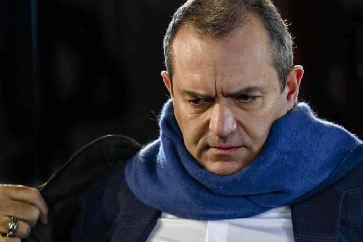 De Magistris si candida a governatore in Calabria: "Voglio dare voce a chi non l'ha avuta". Salvini: "Fame di poltrone''