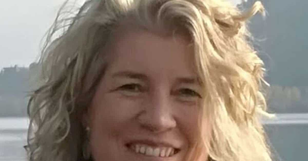 Erika Gamper, giornalista fotografa, muore in Alto Adige cadendo da un ponte: suo marito è Erwin Hofer della Rai