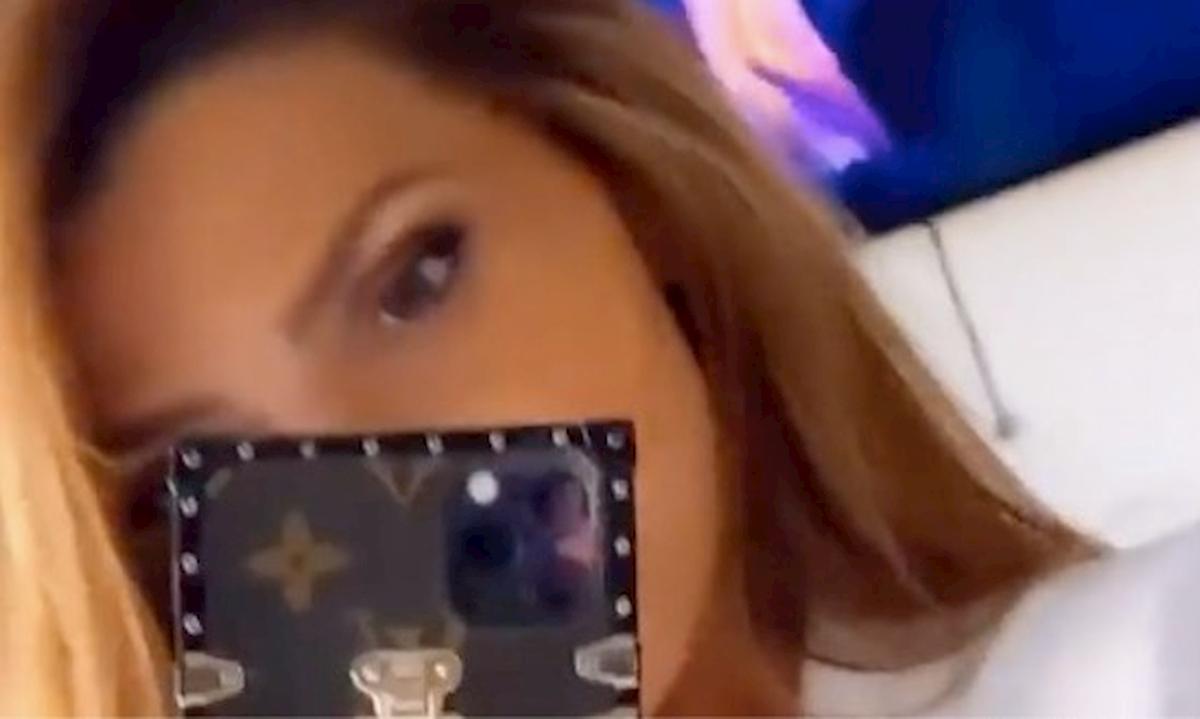 Manuela Ferrera contro Gonzalo Higuain: "Una busta di fave con le mutande giallo ocra"