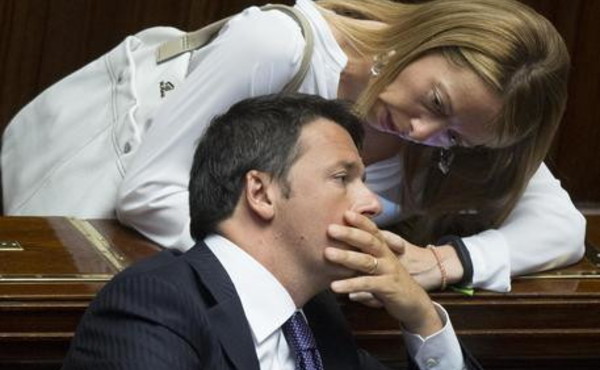 Meloni e Salvini, l'opposizione di Renzi li ha spiazzati. Ma alla fine Conte ha fatto fuori entrambi i Matteo. Nella foto: Giorgia Meloni e Matteo Renzi