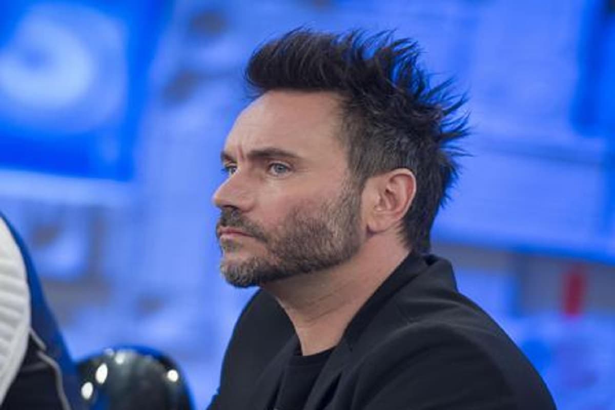 Verissimo, Nek: "Mi sono tagliato la mano con una sega circolare. Ho guidato fino al pronto soccorso e..."