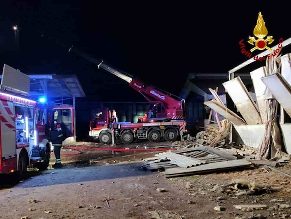 Piossasco crolla stalla 120 mucche