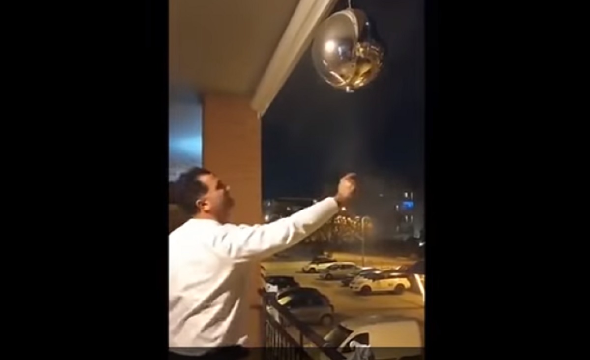 Iaccarino, il presidente Consiglio comunale Foggia che spara a Capodanno e poi si dimette VIDEO