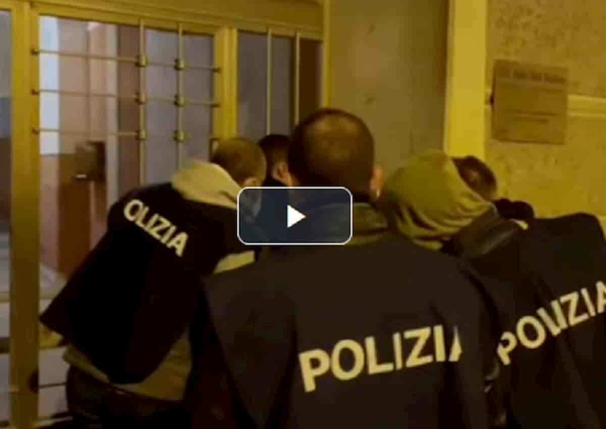 Savona, terrorismo e suprematismo di destra: arrestato 22enne fondatore di Nuovo Ordine Sociale e vicino a Incel