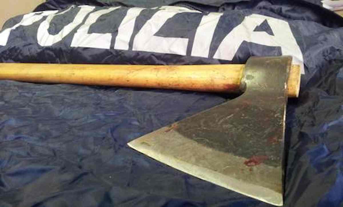 Cortesano (Trento), Deborah Saltori uccisa con l'accetta. Fermato l'ex marito, ha tentato il suicidio