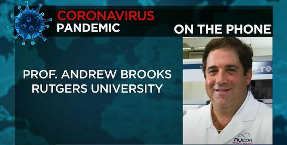 Andrew Brooks, morto a 51 anni il ricercatore che ha inventato il primo test salivare per Covid-19