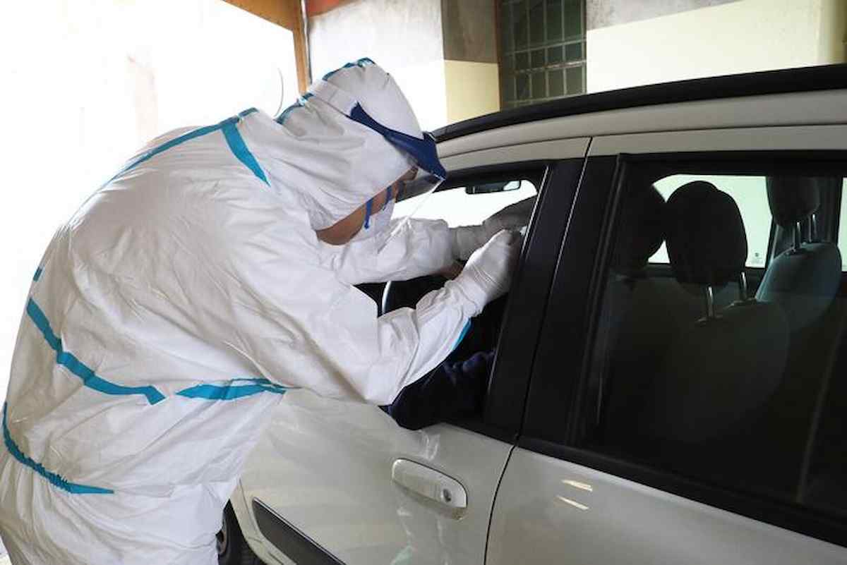 covid sintomi, foto ansa