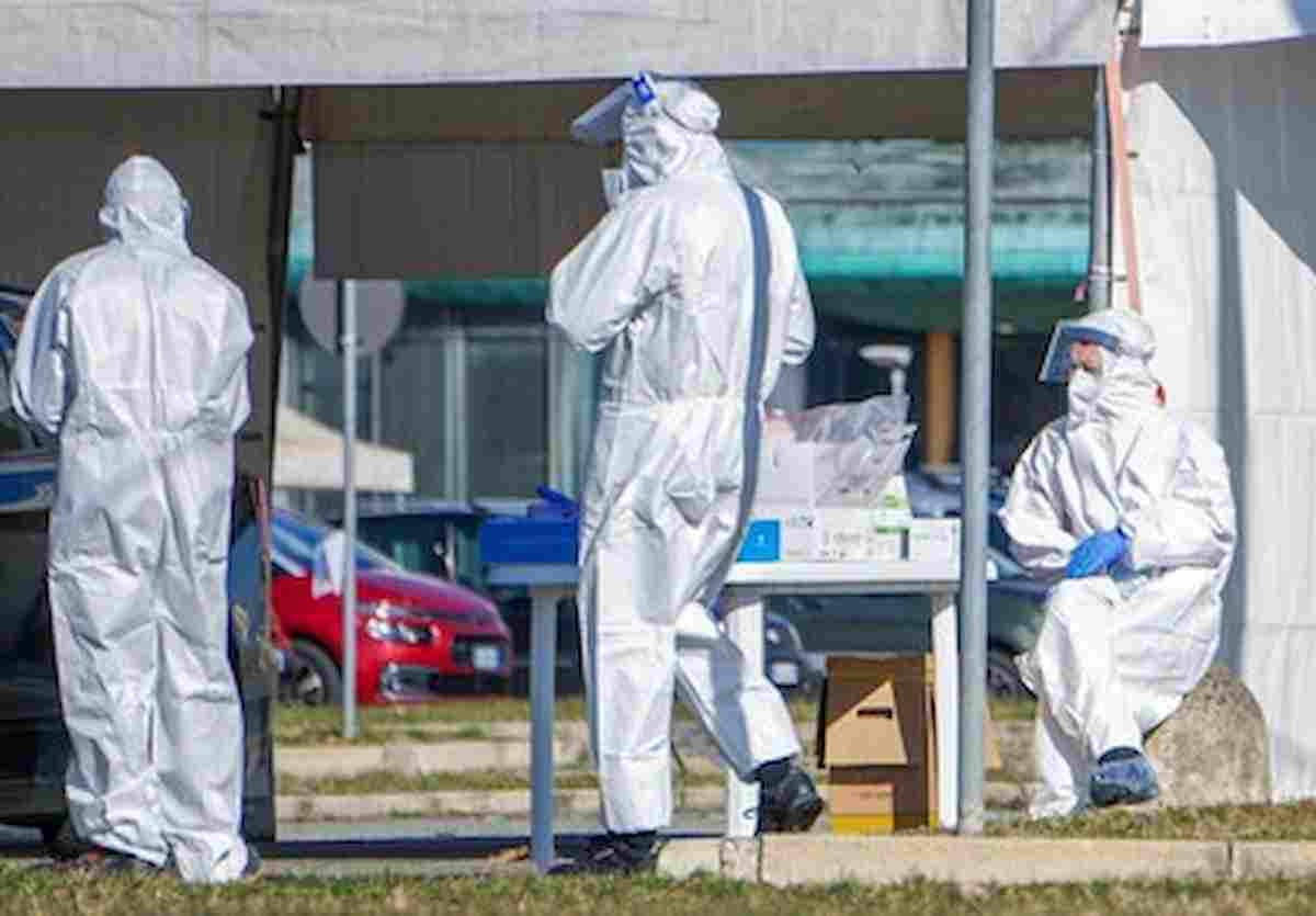 Provincia di Ancona, stop spostamenti in entrata e in uscita. Acquaroli: "Aumento contagi da variante inglese"