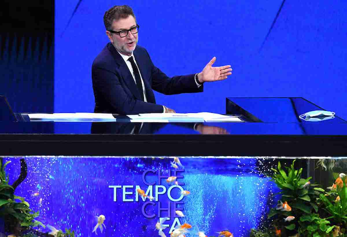 Fabio Fazio si opera, Che Tempo Che Fa non va in onda domenica: "Piccolo intervento, non potrò parlare"
