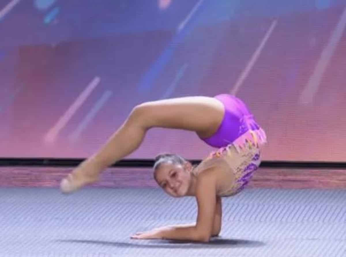 Giorgia Greco, la ginnasta con una gamba sola a Italia's Got Talent: Federica Pellegrini si commuove e le dà il golden buzzer